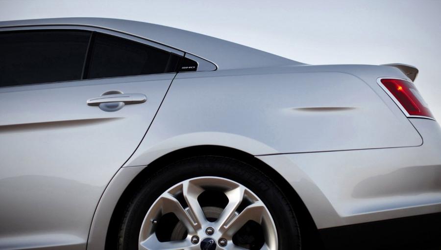  Ford Taurus SHO 2010 года  (фото 132 из 248)